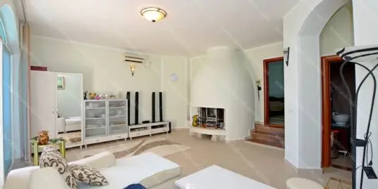 Dvosoban stan i apartman na obali mora – Savina, Herceg Novi