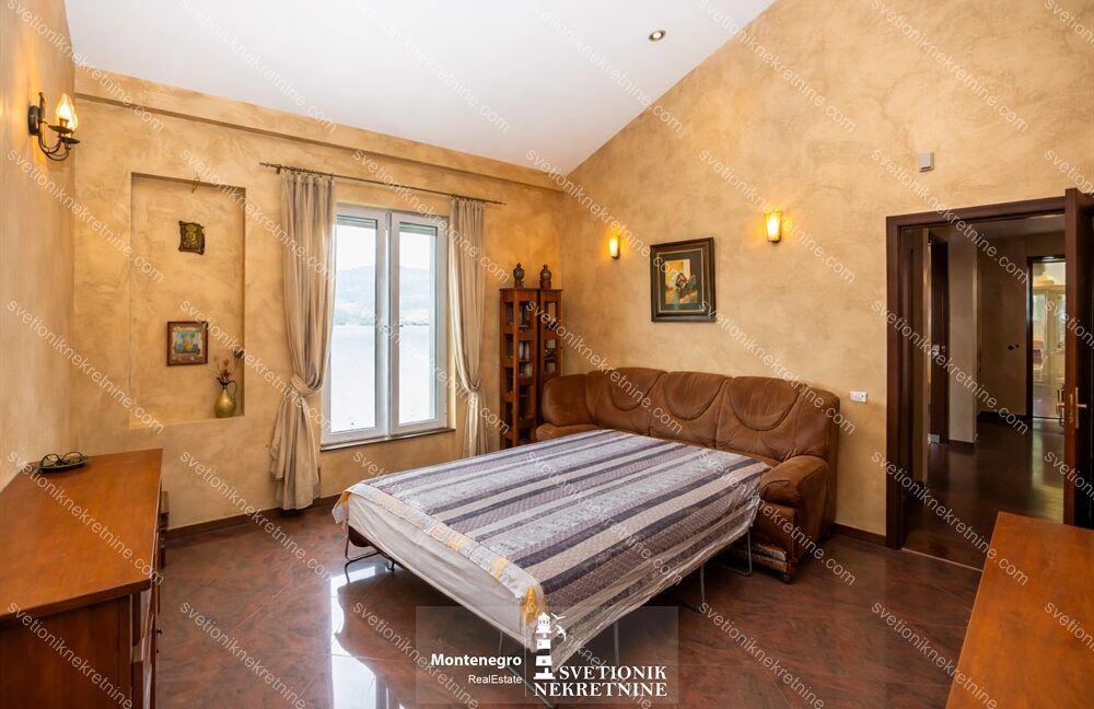 svetionik nekretnine 345