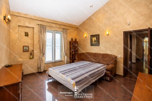 svetionik nekretnine 345