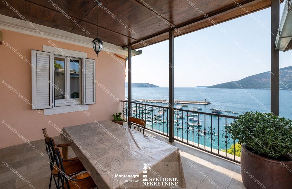 svetionik nekretnine 350