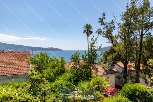 Prodaja stanova Herceg Novi - Stan sa pogledom u neposrednoj blizini mora, centar