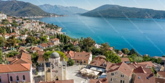 Luksuzna kamena kuca sa dva poslovna prostora – Herceg Novi, Stari grad
