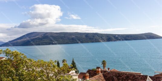 Prodaja stanova Herceg Novi - Dvosoban stan sa pogledom na more, Savina