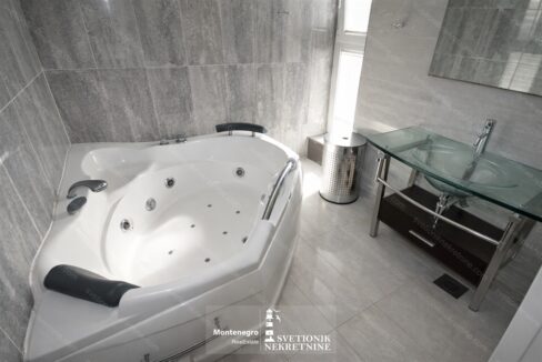 svetionik nekretnine 469