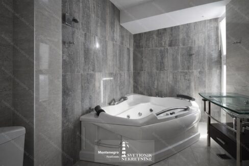 svetionik nekretnine 472