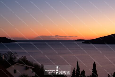 svetionik nekretnine 677