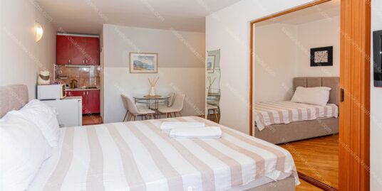 Stan u blizini mora pogodan za turisticko izdavanje – Topla 1, Herceg Novi