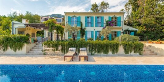 Luksuzna vila sa bazenom – Baosici, Herceg Novi