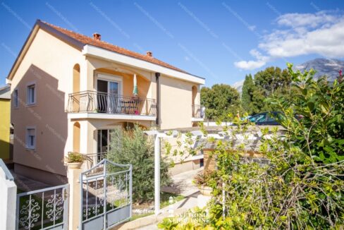 Prodaja kuca Herceg Novi - Dvospratna kuca sa apartmanom, Igalo, 500 m od mora