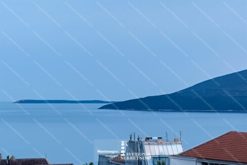 Prodaja stanova Herceg Novi – Dvosoban stan sa pogledom na more, Savina (registrovan kao poslovni prostor)