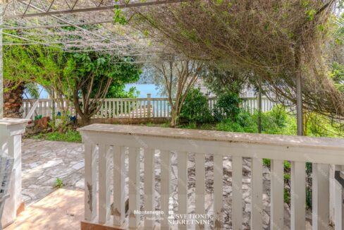 svetionik-nekretnine-prodaja-stan-hercegnovska-rivijera-djenovici-apartment-for-sale-s2095 (12)