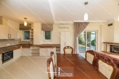 prodaja-stanova-herceg-novi-hercegnovska-rivijera-apartment-for-sale-djenovici-svetionik-nekretnine-S2159 (15)
