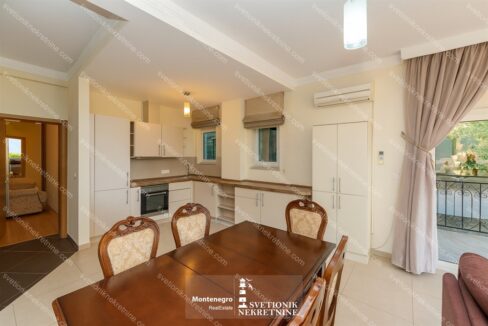 prodaja-stanova-herceg-novi-hercegnovska-rivijera-apartment-for-sale-djenovici-svetionik-nekretnine-S2159 (23)