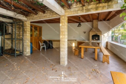 prodaja-stanova-herceg-novi-hercegnovska-rivijera-apartment-for-sale-djenovici-svetionik-nekretnine-S2159 (7)