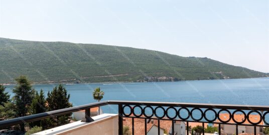 Dvosoban stan sa pogledom na more – Kumbor, Herceg Novi