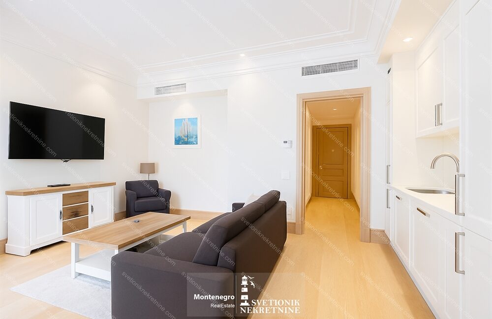 prodaja-stanova-tivat-porto-montenegro-svetionik-nekretnine-S2134 (2)