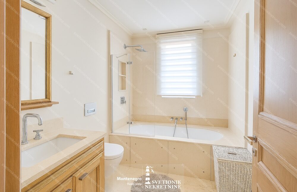 prodaja-stanova-tivat-porto-montenegro-svetionik-nekretnine-S2134 (4)