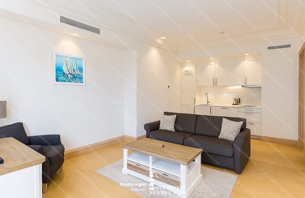 prodaja-stanova-tivat-porto-montenegro-svetionik-nekretnine-S2134 (8)