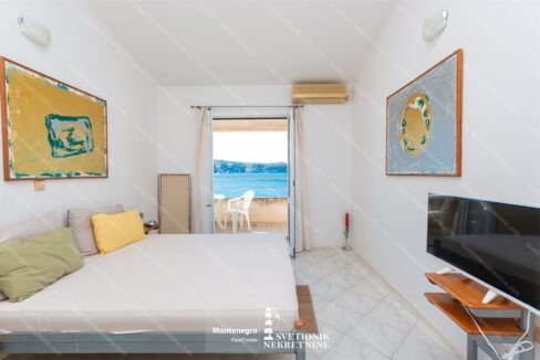 apartmani-savina-prvi-red-do-mora-herceg-novi-ID-K831 (15)
