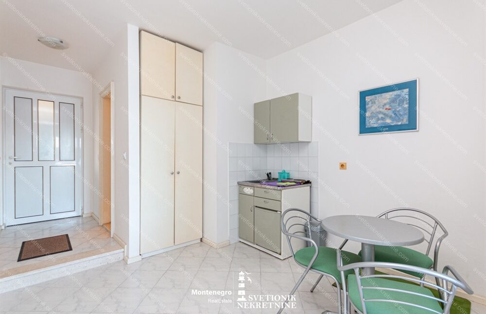 apartmani-savina-prvi-red-do-mora-herceg-novi-ID-K831 (5)