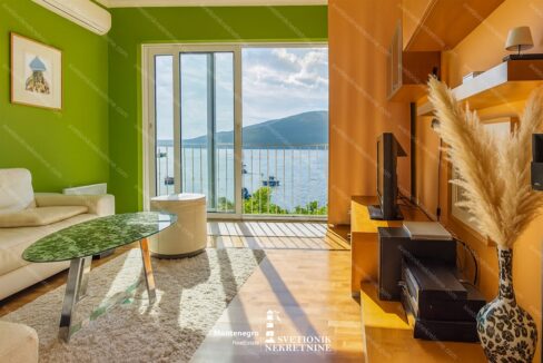 dvosoban-stan-prvi-red-do-mora-djenovici-herceg-novi-ID-S2046 (3)