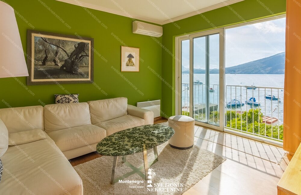dvosoban-stan-prvi-red-do-mora-djenovici-herceg-novi-ID-S2046 (7)