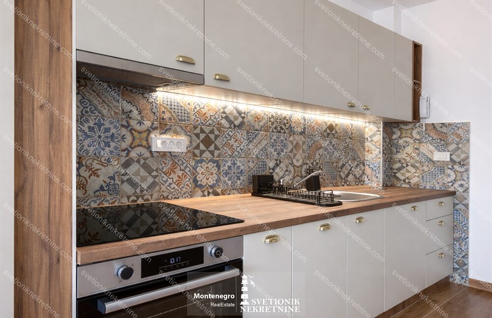 prodaja-stan-herceg-novi-kumbor-32m2-pogled-na-more-parking-s2239-svetionik-nekretnine (11)