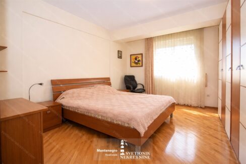 Namesten jednosoban stan sa dvoristem Igalo, Herceg Novi S2188 (17)