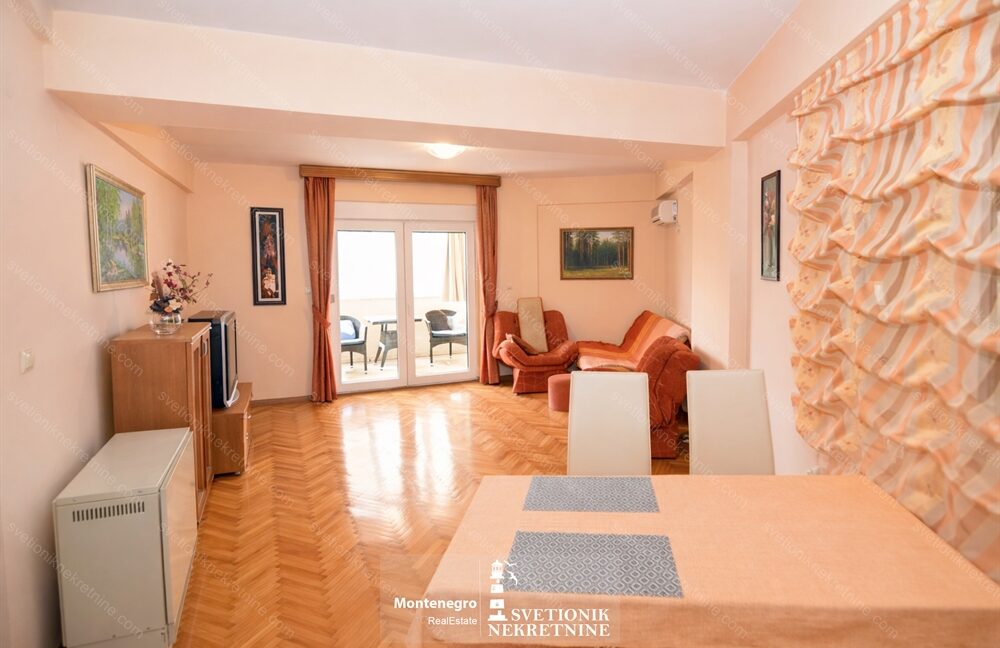 Namesten jednosoban stan sa dvoristem Igalo, Herceg Novi S2188 (4)