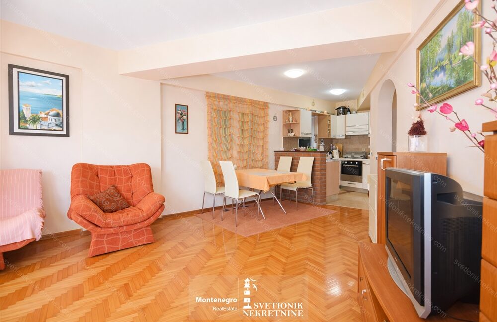 Namesten jednosoban stan sa dvoristem Igalo, Herceg Novi S2188 (5)