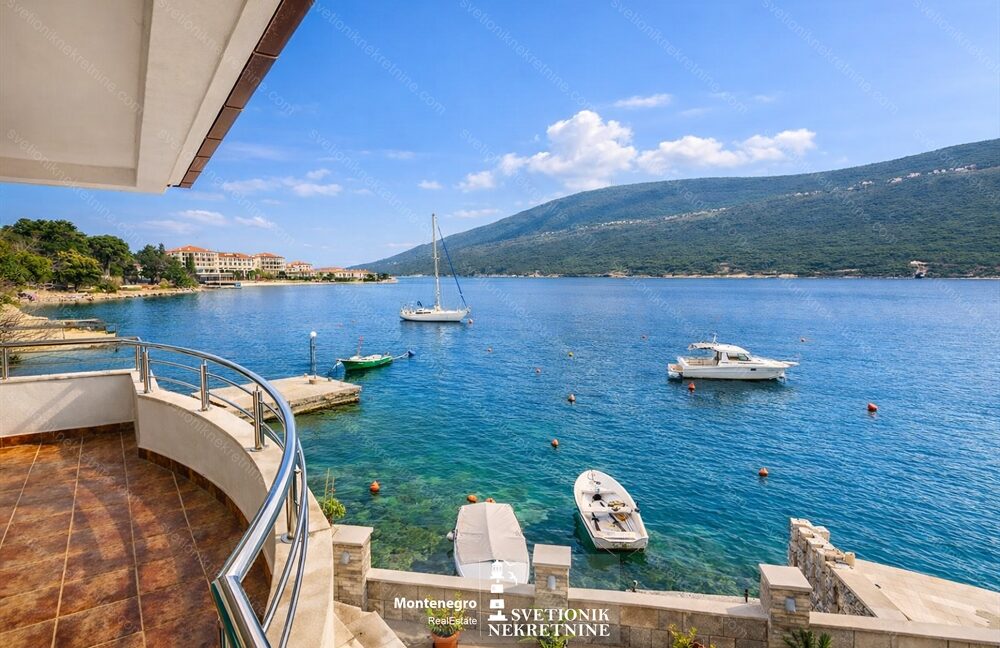 prodaja kuca kumbor herceg novi prva linija mora privatna plaza k840 svetionik nekretnine (35)