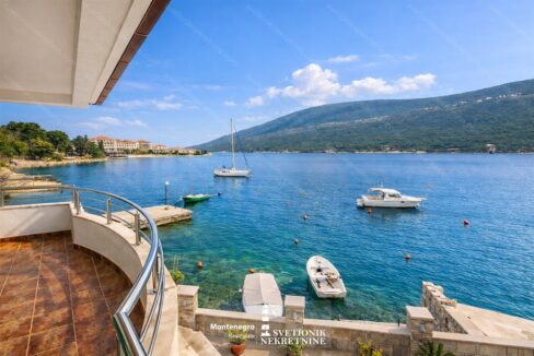 prodaja kuca kumbor herceg novi prva linija mora privatna plaza k840 svetionik nekretnine (35)