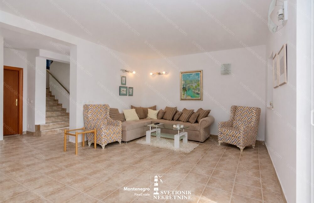 prodaja kuca kumbor herceg novi prva linija mora privatna plaza k840 svetionik nekretnine (56)