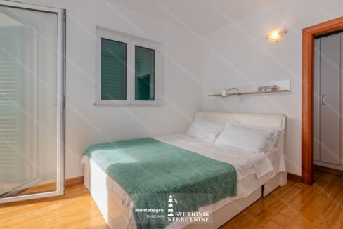 prodaja kuca kumbor herceg novi prva linija mora privatna plaza k840 svetionik nekretnine (7)