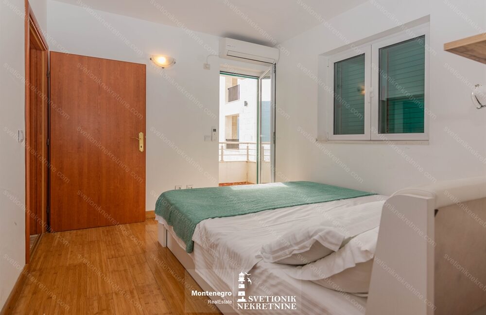 prodaja kuca kumbor herceg novi prva linija mora privatna plaza k840 svetionik nekretnine (8)