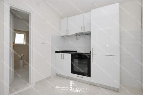 prodaja luksuzan stan igalo centar 98m2 dvije kuhinje tri terase s2248 svetionik nekretnine (10)