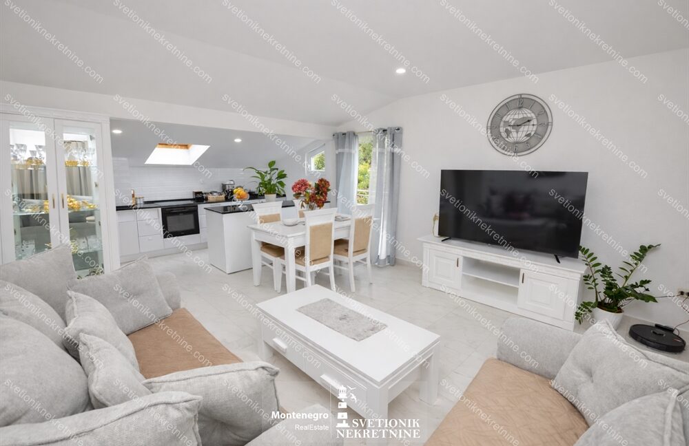 prodaja luksuzan stan igalo centar 98m2 dvije kuhinje tri terase s2248 svetionik nekretnine (6)