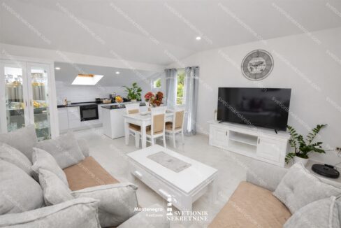 prodaja luksuzan stan igalo centar 98m2 dvije kuhinje tri terase s2248 svetionik nekretnine (6)