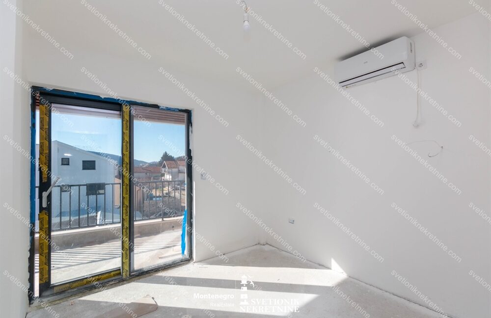 prodaja penthouse bijela herceg novi 142m2 panoramski pogled na more lovcen s2242 svetionik nekretnine (9)