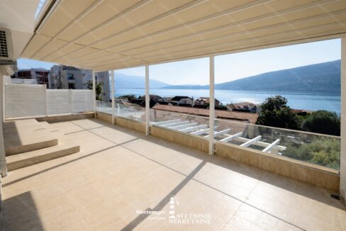 prodaja stan djenovici herceg novi luksuzan pogled na more s2254 svetionik nekretnine (1)