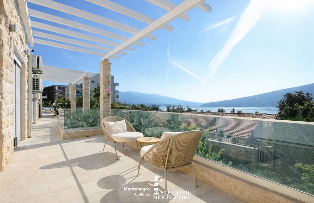 prodaja stan djenovici herceg novi luksuzan pogled na more s2254 svetionik nekretnine (18)