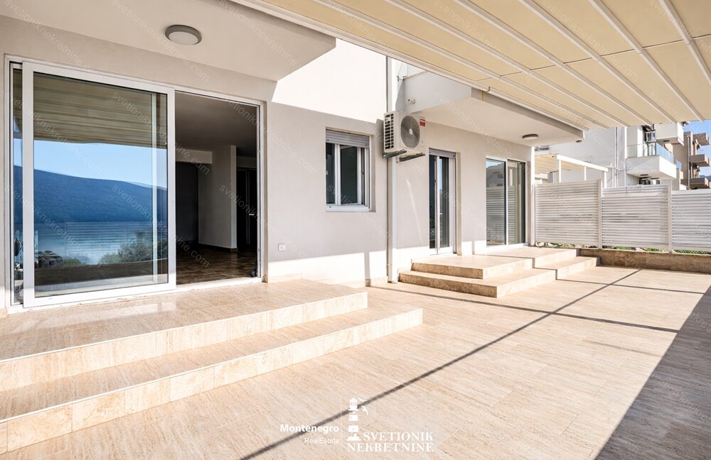 prodaja stan djenovici herceg novi luksuzan pogled na more s2254 svetionik nekretnine (21)