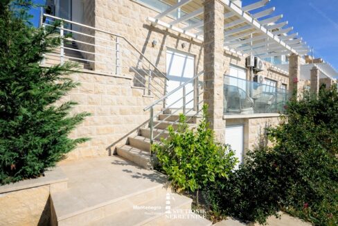 prodaja stan djenovici herceg novi luksuzan pogled na more s2254 svetionik nekretnine (5)