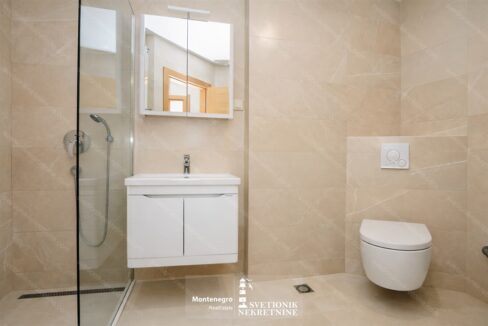 prodaja stan djenovici herceg novi luksuzan pogled na more s2254 svetionik nekretnine (7)