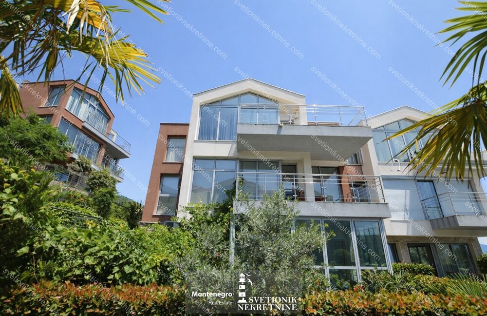 prodaja stan djenovici herceg novi pogled na more dvoriste s2255 svetionik nekretnine (4)