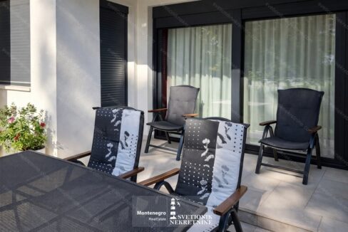 prodaja stan djenovici pogled more terasa s2232 (12)