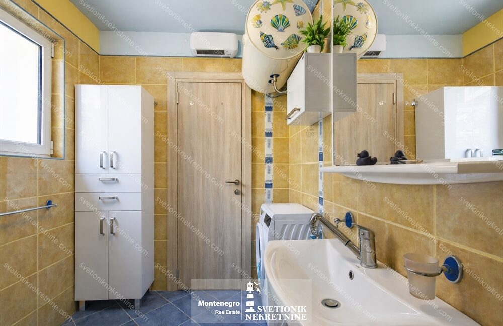 prodaja stan herceg novi prva linija mora 60m2 panoramski pogled s2251 svetionik nekretnine (10)