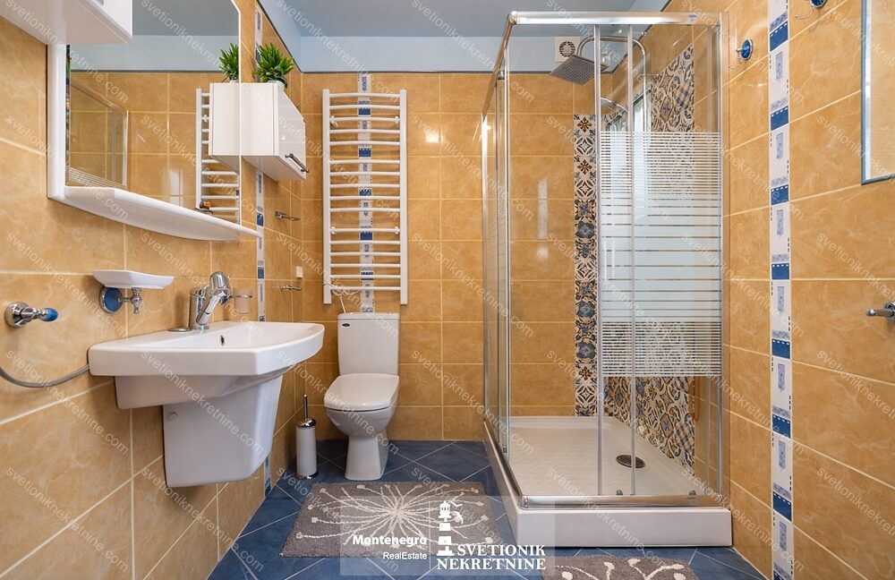 prodaja stan herceg novi prva linija mora 60m2 panoramski pogled s2251 svetionik nekretnine (9)