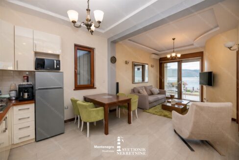prodaja stan meljine herceg novi prva linija mora pogled na more s2263 svetionik nekretnine (11)