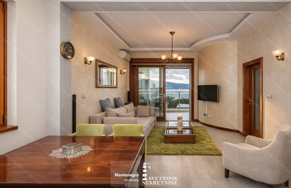 prodaja stan meljine herceg novi prva linija mora pogled na more s2263 svetionik nekretnine (6)